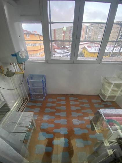 Apartament cu 3 camere decomandat în Rahova