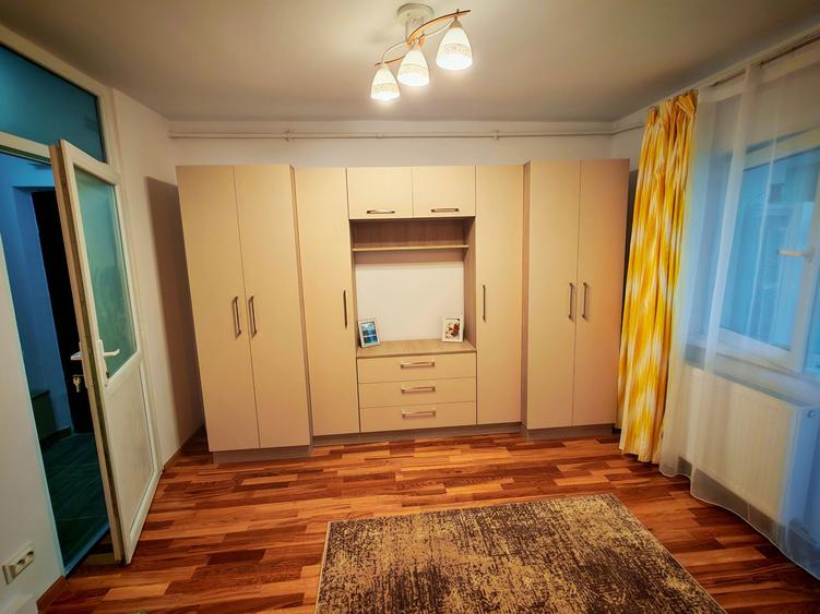 Proprietar Garsoniera renovata Sp Judetean bloc apartamente - 3