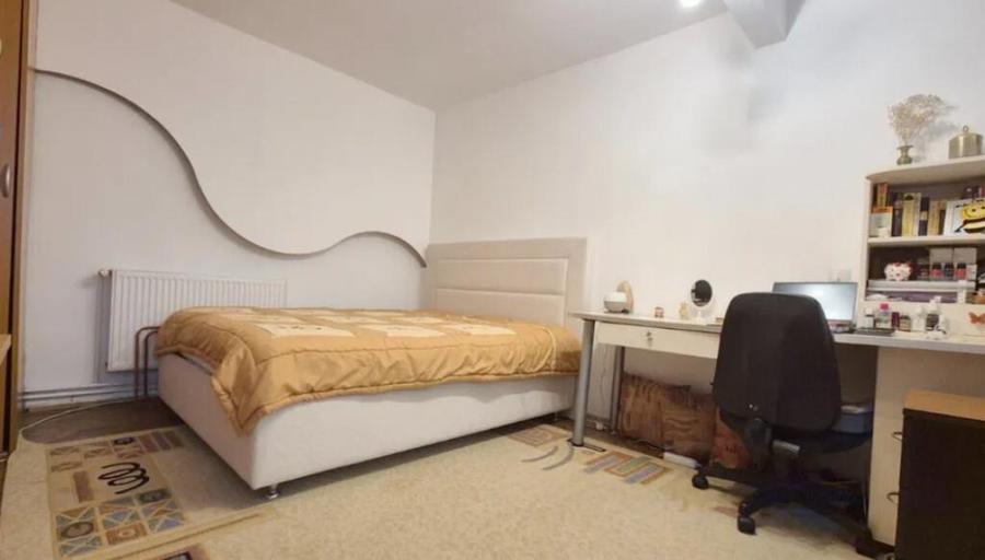 Apartament 2 camere, decomandat - zona Schei - 6