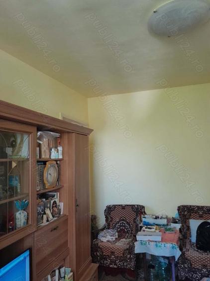 Vand apartament cu 2 camere in Barlad , 36 000 euro - 1