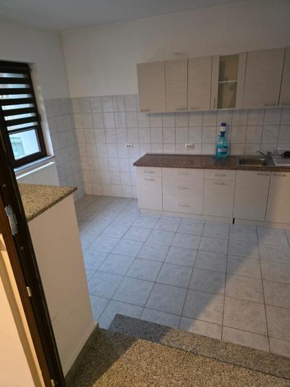 DUPLEX  Vila 8 camere, S+P + GRĂDINĂ PRIVATĂ, 145mp. - AFACERE PERFECTĂ - 3