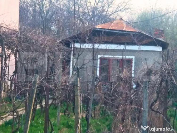 Teren intravilan, utilitati trase, zona Teis - 1