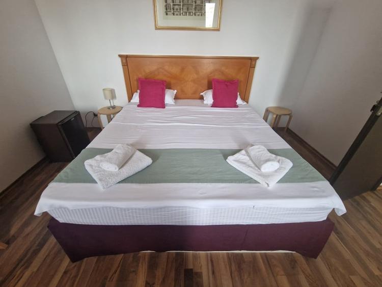 VILA 14 CAMERE, 14 BAI ZONA ROND GEORGE COSBUC, ACTUAL AIRBNB- BIROURI, OCAZIE - 5