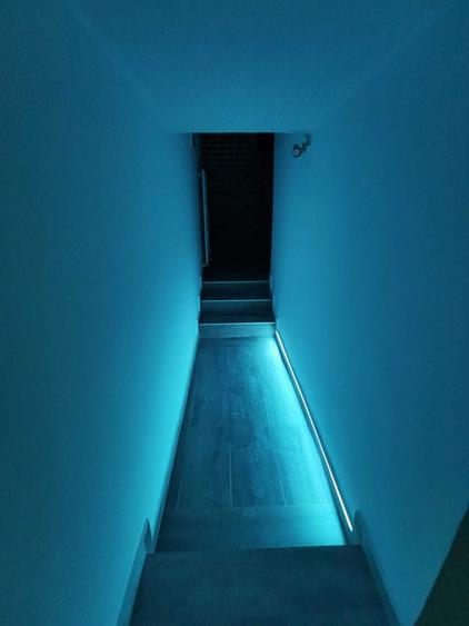 Vand Apartament la demisol cu 2 camere Zona Centrala! - 4