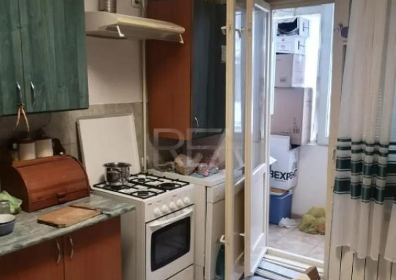 3 camere Basarabia decomandat, centrala, et. 3, an 1983, me - 6