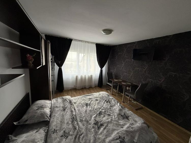 Inchiriez garsoniera - 2