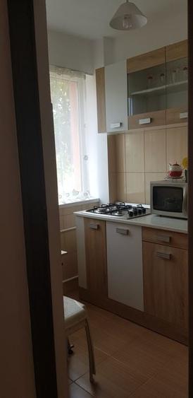 Costin Georgian - 1 Decembrie 1918 - Titan - 10 min metrou Costin Georgian - 1