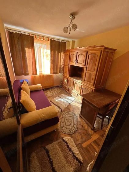 Apartament cu 4 camere semidecomandat - direct proprietar - 3