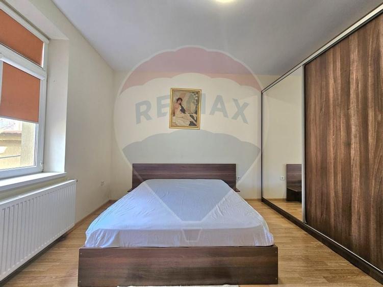 Casă  cu curte de inchiriat Bd Mamaia Constanta - 2