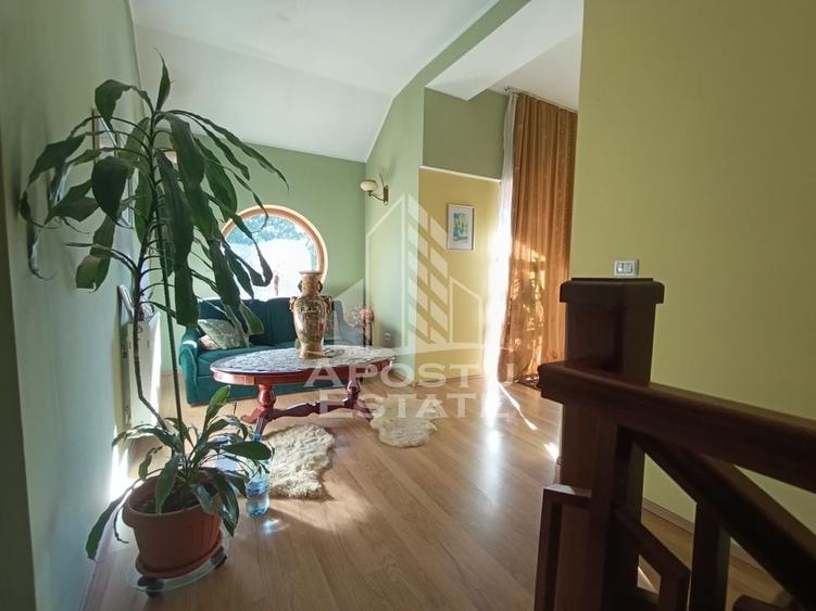 Casa Individuala impresionanta, curte bine amenajata, zona Semicentral - 2