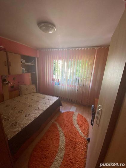 De vanzare ! Persoana fizica vand apartament 2 camere , zona micro 39 b - 5