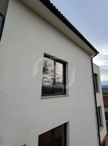 Casa cu 4 camere, terasa mare, constructie noua, zona Dambul Rotund - 1