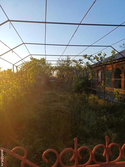 Se vinde casa de vacan?a cu teren, ocazie. - 1