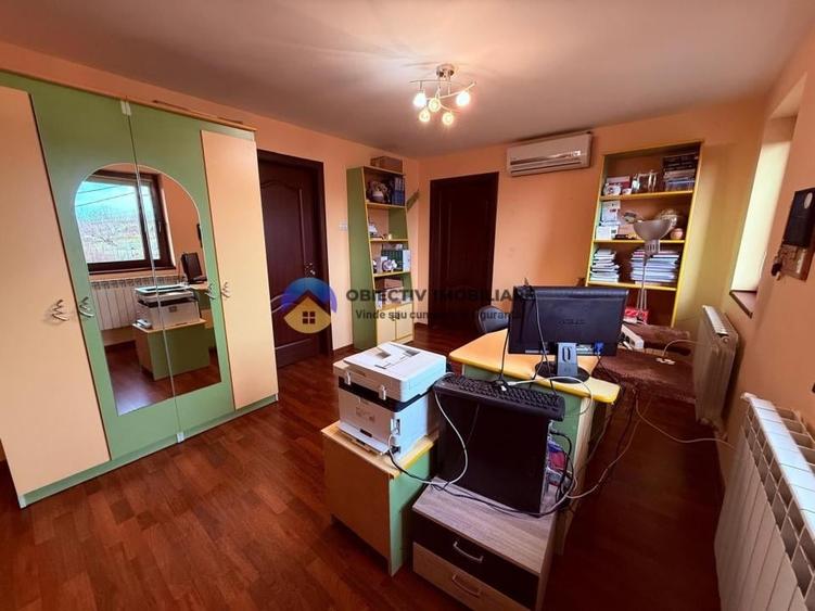 Casă cu 4 camere cu Teren 8807 Mp în Gura Văii