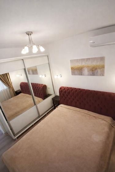 Inchiriez ap.3 camere lux - 2