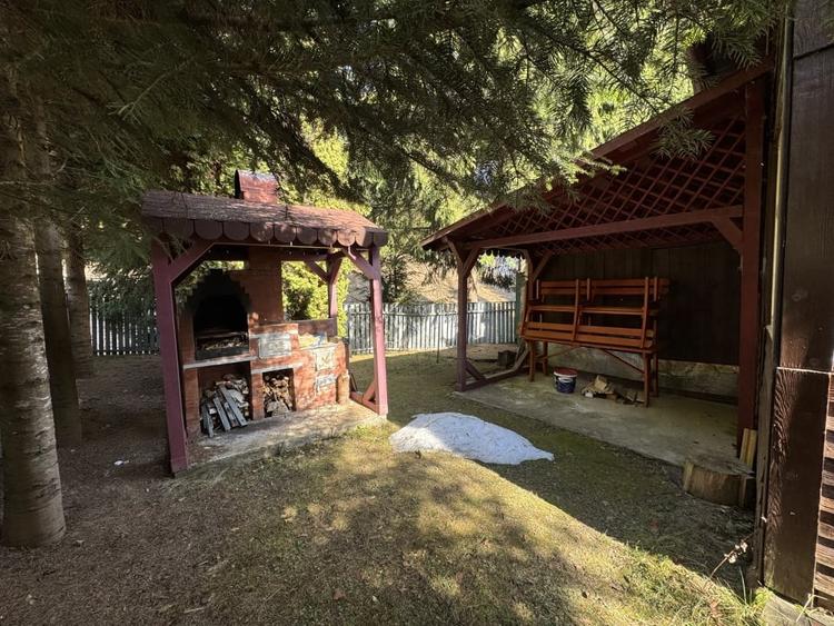 Casă de vacanță de vânzare în Colibița – priveliște superbă spre lac! - 4