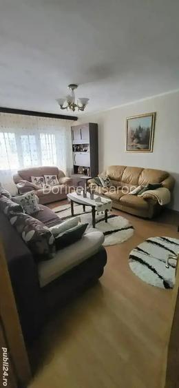 Vand apartament 3 camere