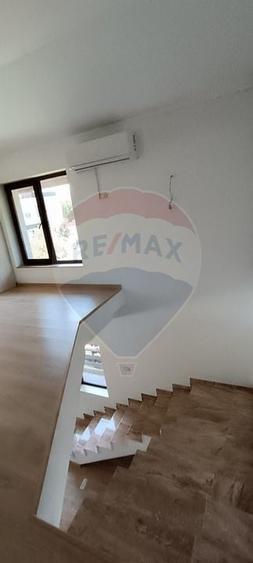 Casa / Vila Otoprni Ilfov  de vanzare - 15