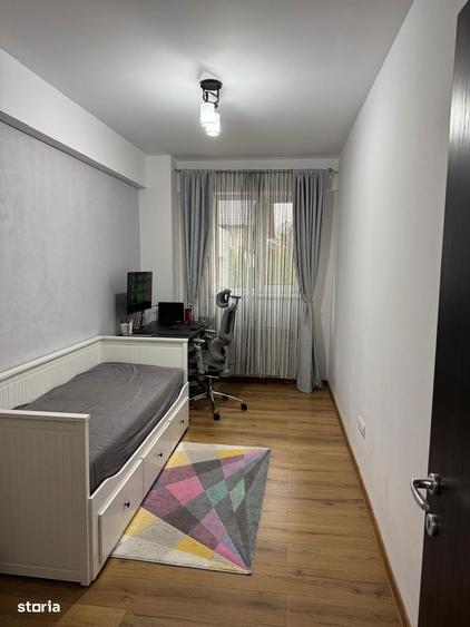 Apartament 3 camere complet mobilat si utilat, 9 Mai - 1