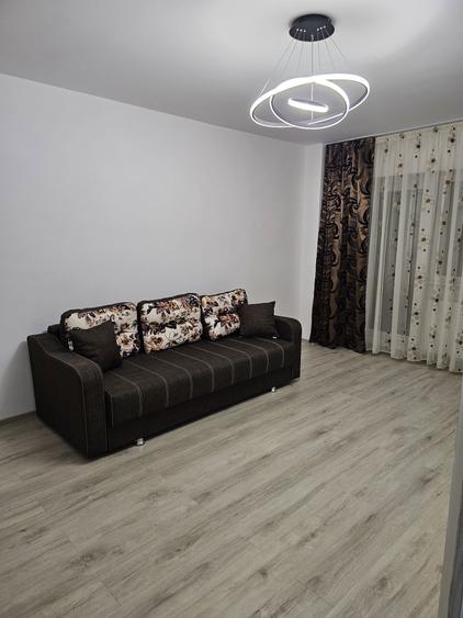 Vand garsoniera Teatru masca - 3