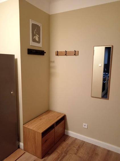 Inchiriez apartament, doua camere, etajul 1. - 2