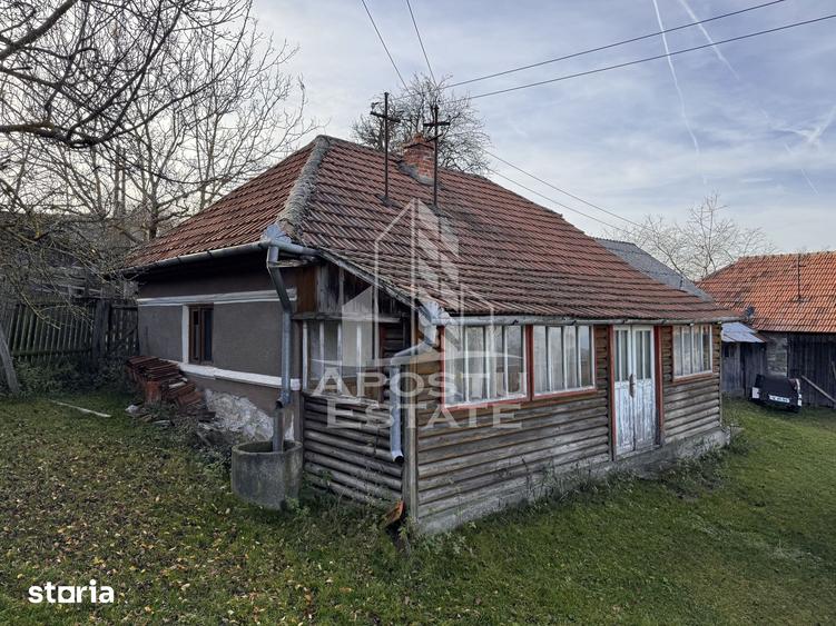 Casă cu 4 camere cu Teren 2231 Mp în Cerbăl