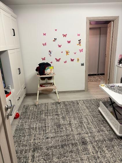 Vând apartament cu 2 camere  - 4