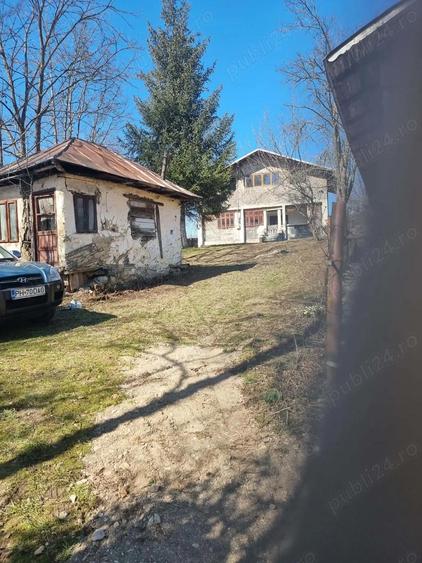 Casa de vanzare - zona linistita, aproape de Campina - 2