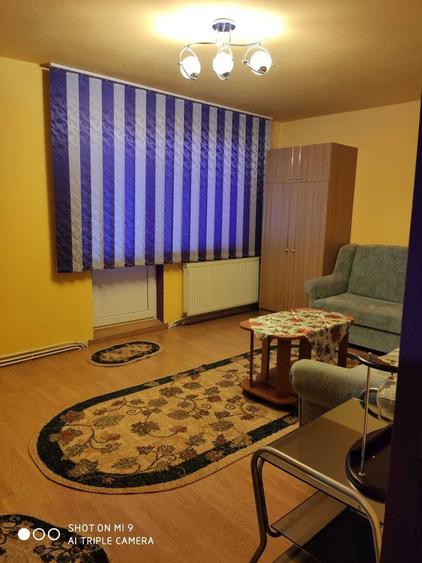Ofer spre inchiriere apartament cu 3 camere decomandat - 8