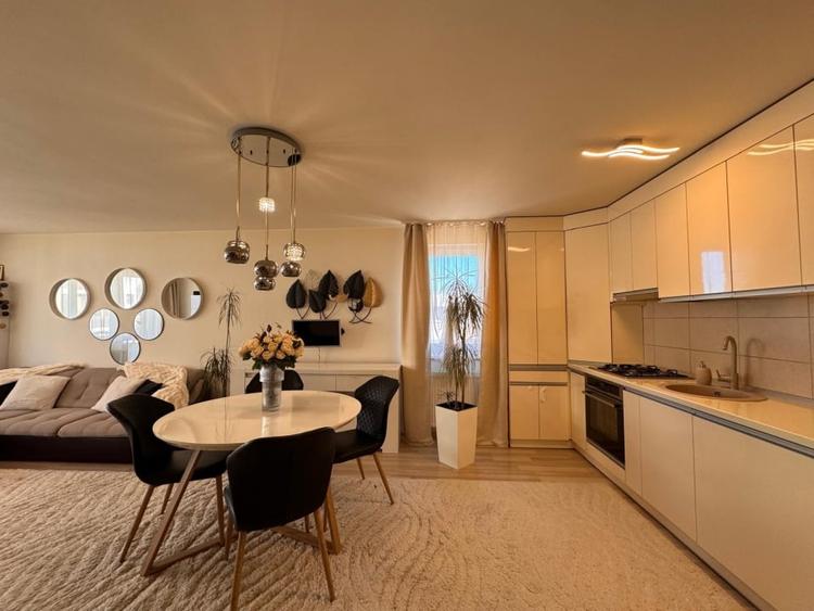 Urban Residence Coresi, apart. elegant cu doua camere, terasa si boxa - 2