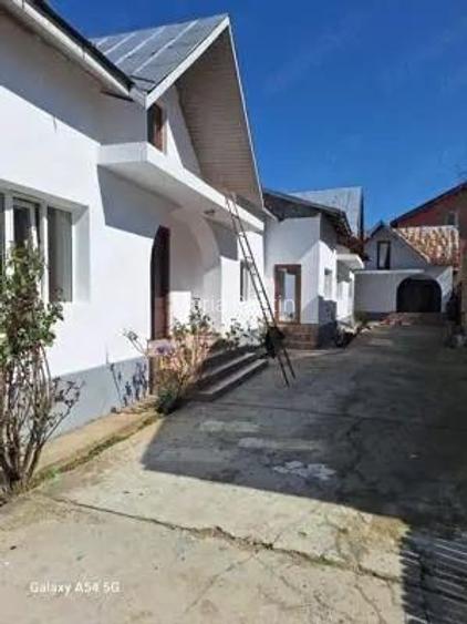 Vanzare casa Targoviste- zona Suseni