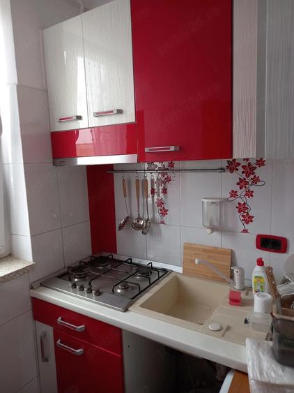 Vand Garsoniera in zona CET - 1