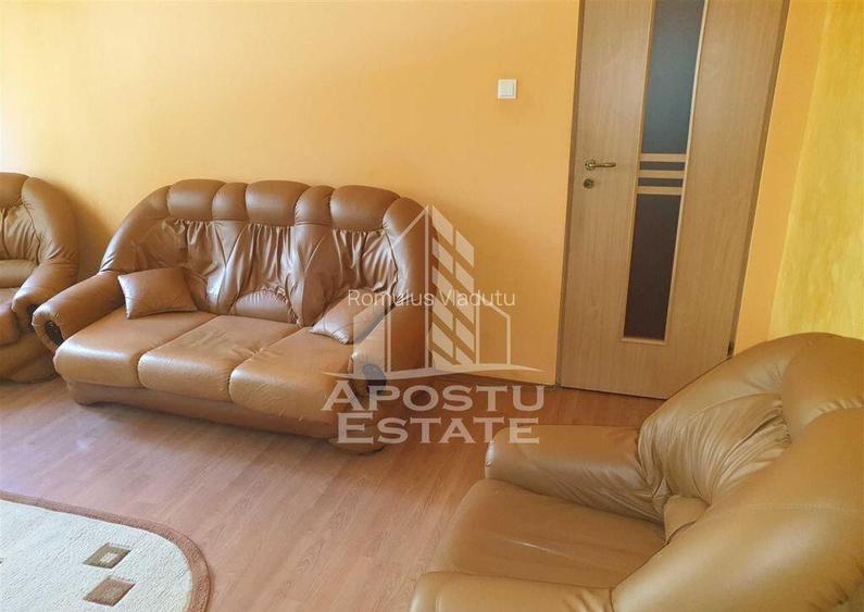 APARTAMENT CU 3 CAMERE SEMIDECOMANDAT CIRCUMVALATIUNII