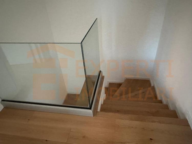 Vila deosebita de vanzare - zona Mamaia Nord pe malul lacului - 11