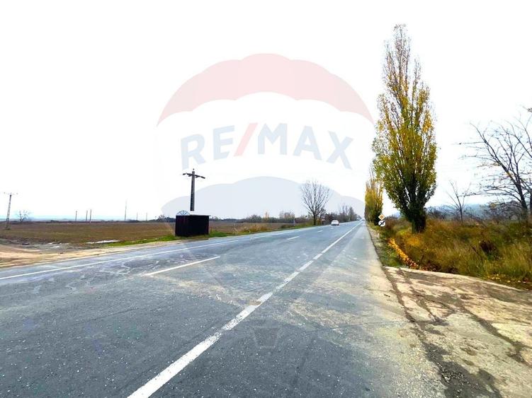 Apartament cu 3 camere de vânzare în comuna Răcăciuni - 12