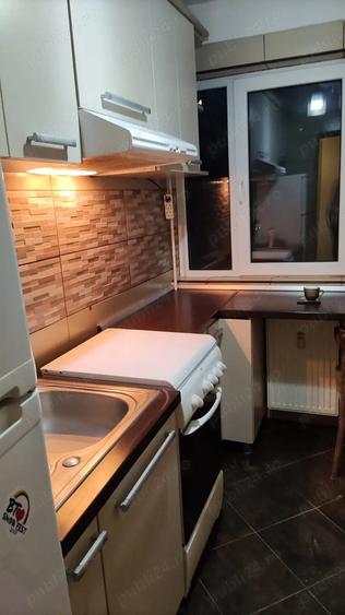 Inchiriez apartament cu 2 camere - 1