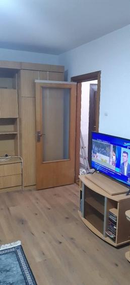 Inchiriez apartament cu doua camere parc sebastian sec 5 - 3