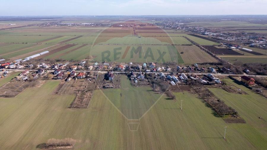 Vanzare teren intravilan 1056 mp si extravilan 8828mp Racari-DB - 16