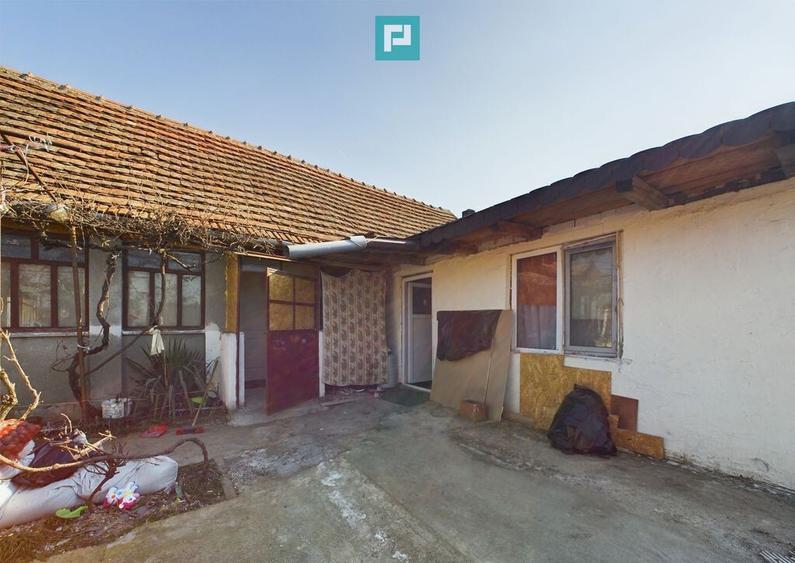 Casa cu Poten?ial Imens in ?ipet, Comuna Tormac - 16