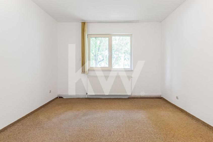 Vânzare apartament cu 2 camere, Strada Zizinului - zona Scriitorilor - 1