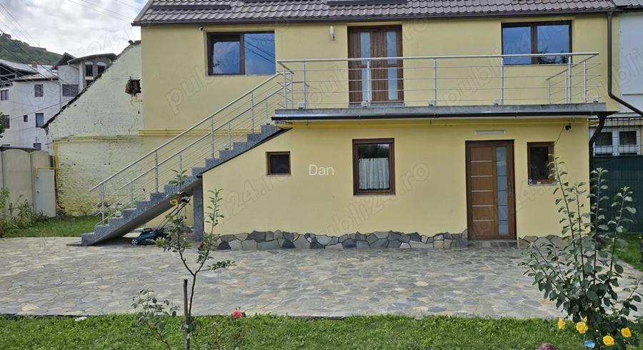 Casa renovata 2024 cu 2 apartamente incalzire in pardoseala Casa renovata 2024 cu 2 apartamente incalzire in pardoseala