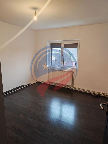 Apartament 3 camere decomandat | 1 Mai | Etaj 3 | Aproape de Parcul Romanescu - 6