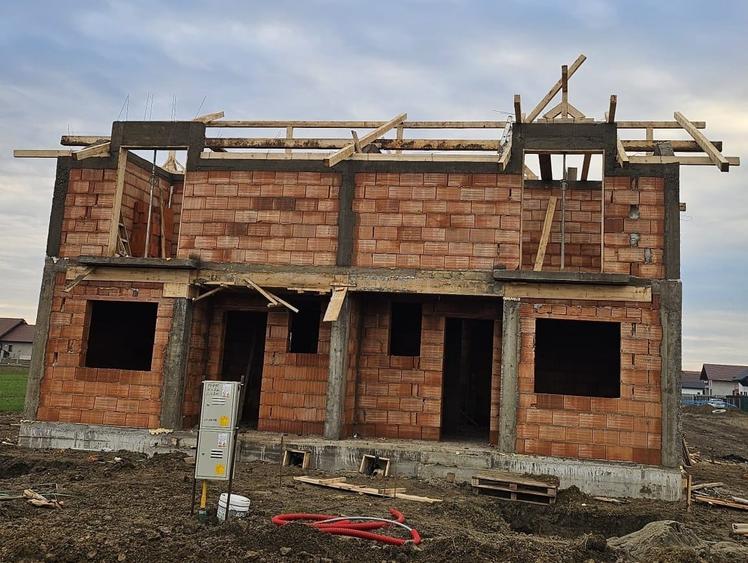 Duplex, P+M, în construcție, cu predare la cheie, Moșnița Veche, comision 0% - 6