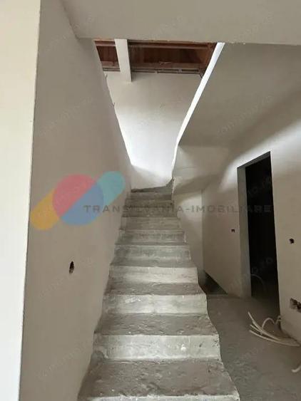 Duplex, 150 mp utili, 700 mp teren, ideala pentru familie sau birou - 6