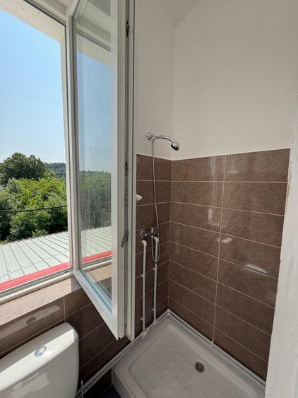 Hala si clădire apartamente  pentru muncitori 1144 mp- direct de la proprietar! - 8