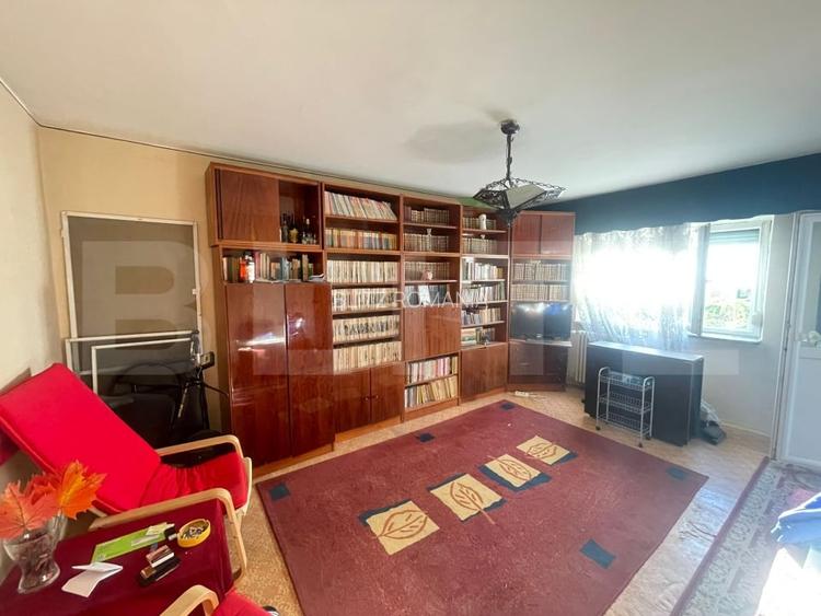 Apartament 3 camere decomandat,71,4mp,etaj 2,zona Sarari Apartament 3 camere decomandat,71,4mp,etaj 2,zona Sarari
