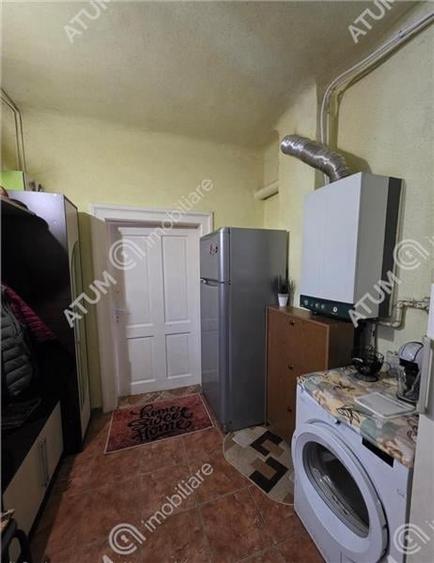 Casa individuala cu 4 camere si curte de 575 mp zona Vasile Milea - 13