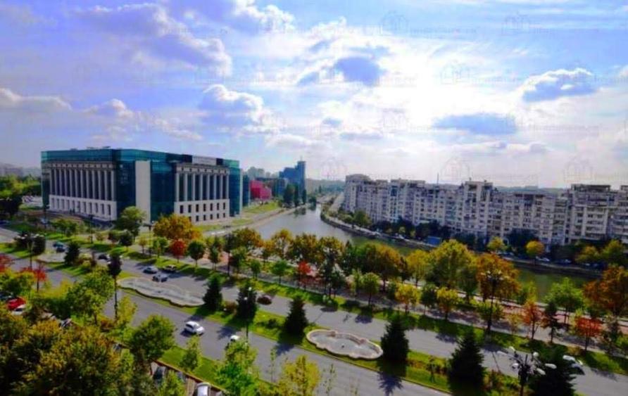 DE VANZARE SPATII  COMERCIALE BD. UNIRII SI  ZONA UNIRII, PENTRU INVESTITIE! - 1