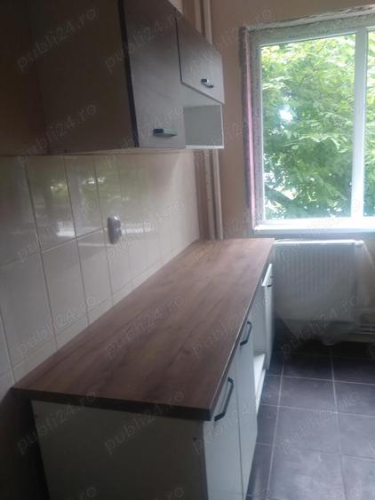 Inchiriez camera pentru o fata - 2