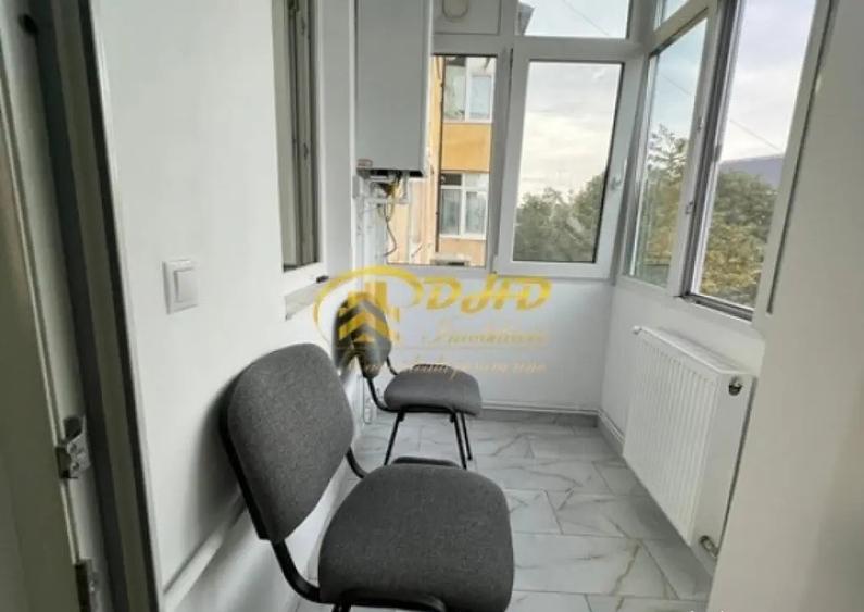 Ap. 2 cam decomandat Palas, renovat, centrala, AC - 4